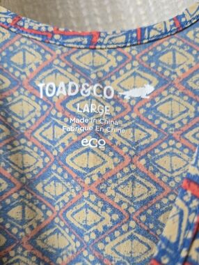 Toad&Co Blue and Tan Geometric V-Neck Knee Length Dress